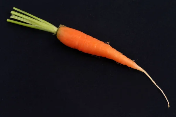 Organic Raw Carrot Close Black Background — Stock Photo, Image