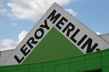 Leroy Merlin DIY mağazası Vannes, Brittany