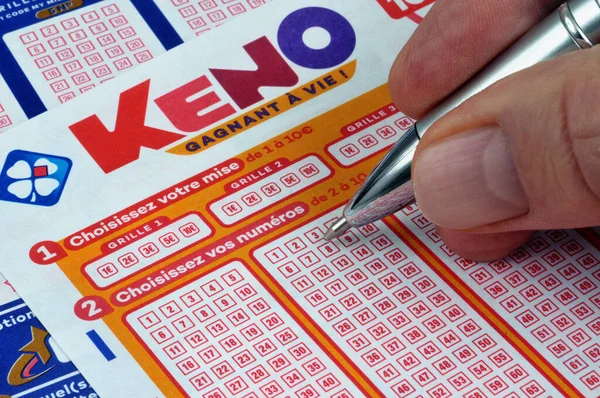 Francaise des Jeux 'un loto futbol şebekeleri parayla çevrili.