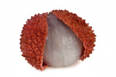 Lychee beyaz bir arkaplanda yakın plan açtı 