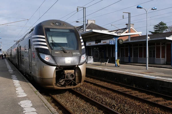 Trein Het Perron Van Station Vannes Bretagne — Stockfoto