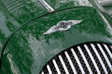 Morgan 4 / 4 'lük yakın çekim ızgarası.