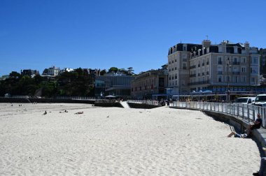 Brittany 'deki Dinard Ecluse plajı 