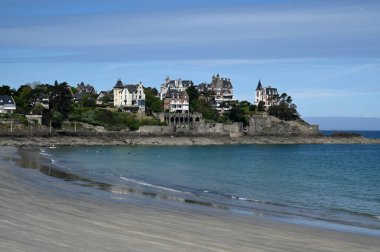 Brittany 'deki Dinard Ecluse plajı 
