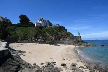 Brittany, Dinard 'daki Malouine plajı.