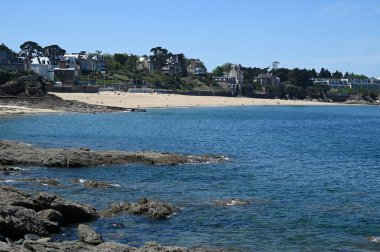 Brittany, Dinard 'daki Port-Riou plajı.