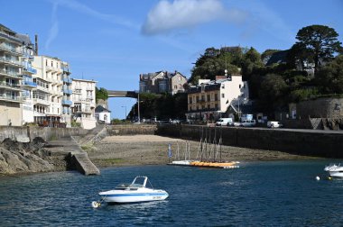 Plaj ve yer Jules Boutin Dinard 'da