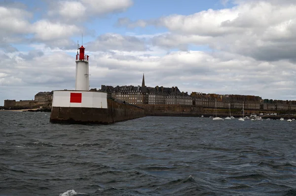 Mullvad Vid Ingången Till Hamnen Saint Malo — Stockfoto
