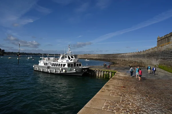 Arrival Quay Maritime Shuttles Saint Malo Arriving Dinard — Stock Photo, Image