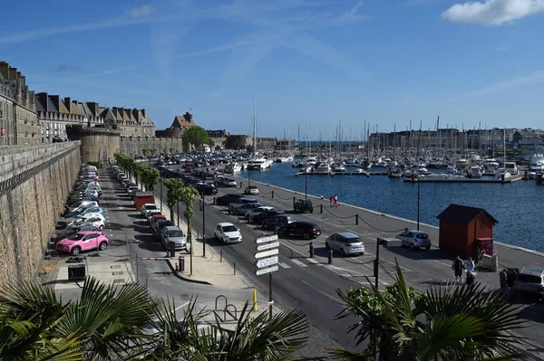 Ramparker Saint Malo Och Quai Saint Louis — Stockfoto