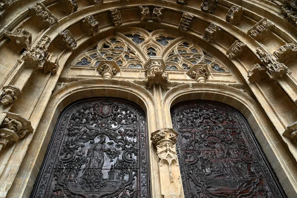 Porta Dettaglio Architettonico Della Cattedrale San Salvador Oviedo Spagna — Foto Stock