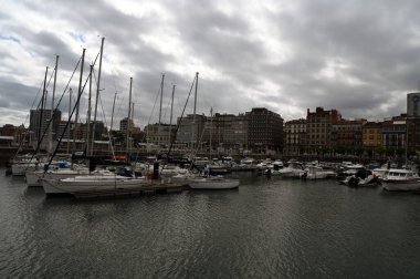 İspanya 'nın Gijon şehrinden Marina.
