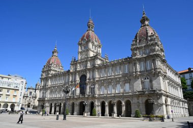 Maria Pita Meydanı 'ndaki bir Coruna Belediye Binası
