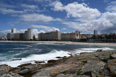 Yazın La Coruna 'nın Riazor plajı