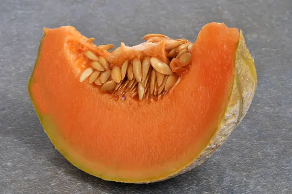 Slice Sliced Melon Close Gray Background — Foto de Stock