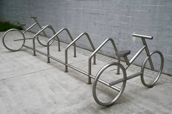 Steel Bicycle Rack Shape Bicycle — Zdjęcie stockowe