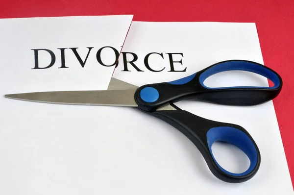 Divorce Concept Sheet Paper Cut Scissors — 스톡 사진