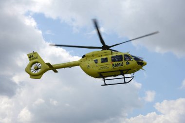 Samu des Pays de la Loire helicopter in flight 