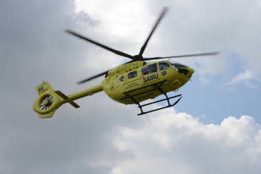 Samu des Pays de la Loire helicopter in flight