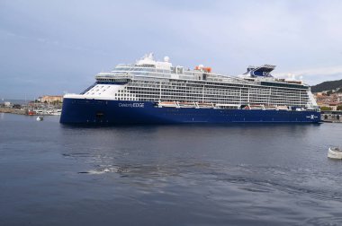 Ünlülerin Sınır Gemisi Ajaccio limanından arıyor. 