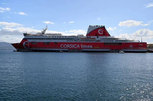 Паром Corsica Linea Порту Аяччо — стоковое фото