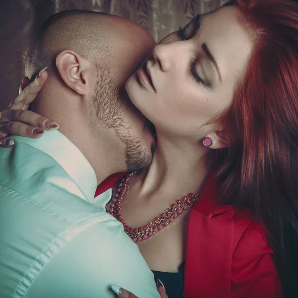 şehvetli bir çift aşık kare fotoğraf