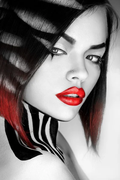 Desaturated portrait of sexy caucasian woman with red lips — Stock Photo, Image