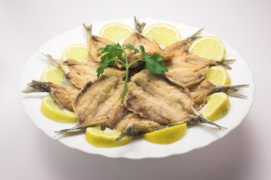 Kızarmış sardalya