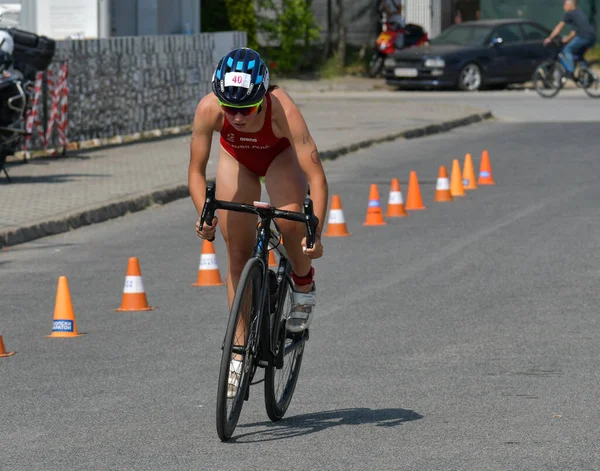 Skopje Macedonia Mayo 2022 Competencia Masiva Triatlón Nuestro País Thletes Imagen De Stock