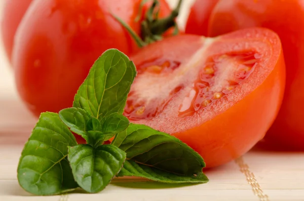 Very fresh tomatoes — Stock Photo, Image