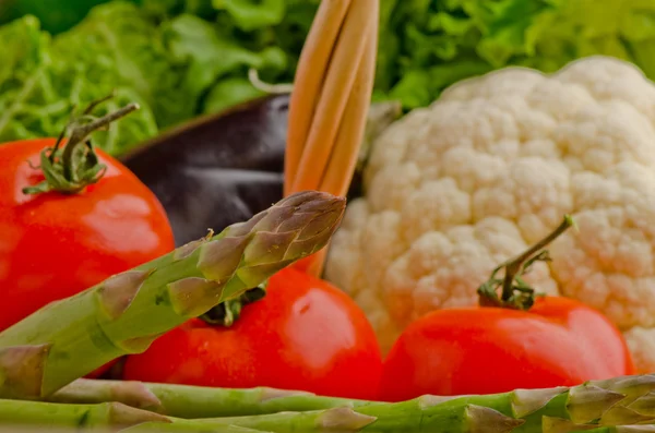 Seasonal organic raw vegetables. — Stock Photo, Image