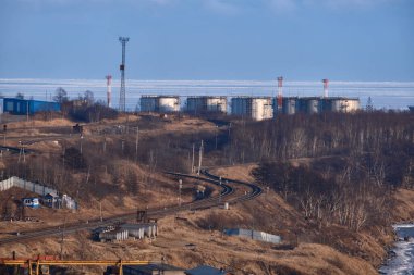 Vanino, Rusya - 18 Ocak 2021: Vanino limanında gemiler.