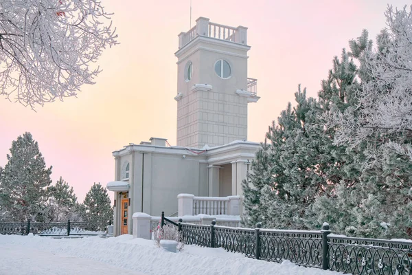 Скала Хабаровске Парк Культуры Отдыха После Сильного Снегопада Утром Рассвете — стоковое фото