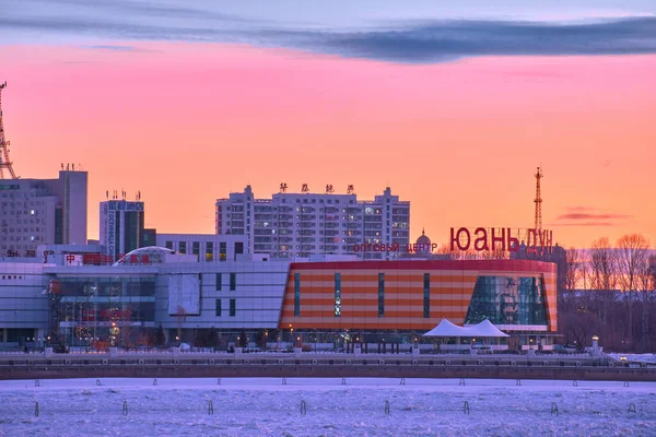 Blagoveshchensk Rusia 2021 Vista Ciudad China Heihe Desde Terraplén Blagoveshchensk —  Fotos de Stock