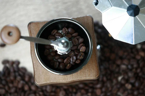 Ręczna Szlifierka Kawy Ziarnem Kawy Zestawem Drip Kettle — Zdjęcie stockowe