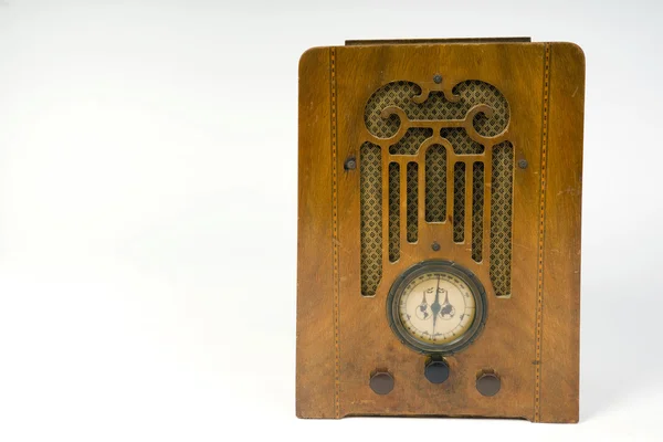Odbiornik radiowy analogowy wanna retro vintage drewna konsoli — Zdjęcie stockowe