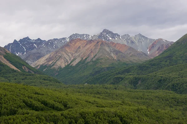 Alaska dağ silsilesi — Stok fotoğraf