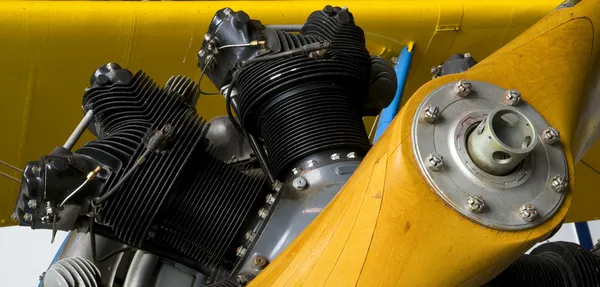 Zylinderkopf Flugzeugmotor Propeller — Stockfoto
