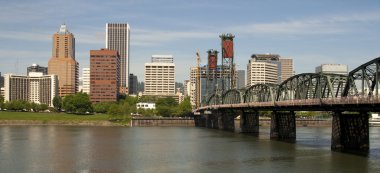 Portland oregon görünüm karşısında şehir merkezinde içerecek şekilde willamette Nehri
