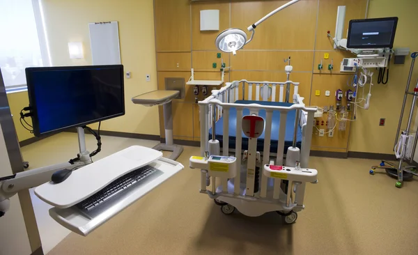 Gyereknap Kórház Orvosi helyreállítási Roo számítógép állomás — Stock Fotó