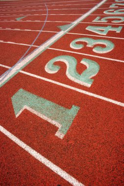 stadyum koşu parkuru lane işaretleri spor alanı sayı işaretleri
