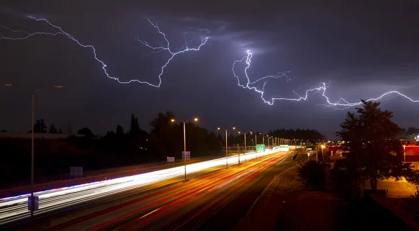 Rare Thunderstorm Producing Lightning Over Tacoma Washington I-5 — Stock Photo, Image