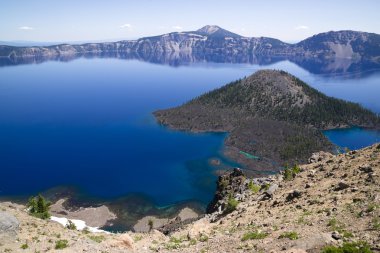krater Gölü Milli Parkı Sihirbazı Adası batı RIM caldera