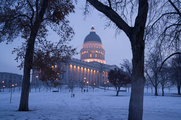 Vintern djupfryst sunrise landskap utah state capital arkitekturen — Stockfoto
