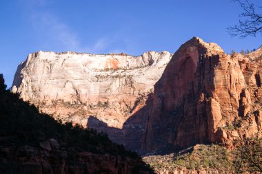 Sunrise yüksek dağ buttes zion national park çöl güneybatı
