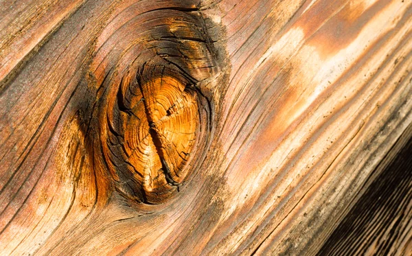 Lumber parkoers knoestige hout hout plank macro verbrande nagel — Stockfoto