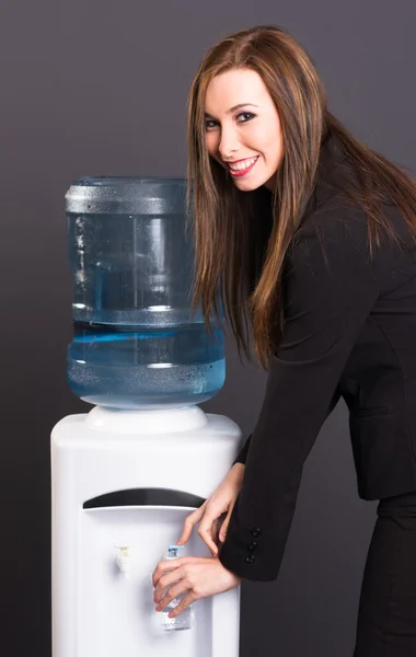 Pretty Brunette Woman Office Staff Water Cooler Workplace Drink — Stock Photo, Image