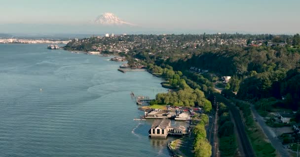 Vista Aérea Tarde Tacoma Washington Ruston Way Rainier Usa — Vídeos de Stock