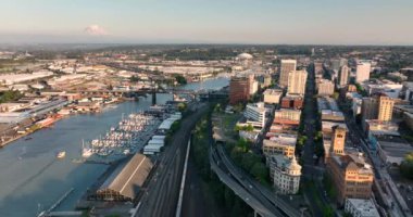 Öğleden Sonra Hafif Hava Görüntüsü Tacoma Washington Thea Foss Su Yolu Rainier Dağı ABD