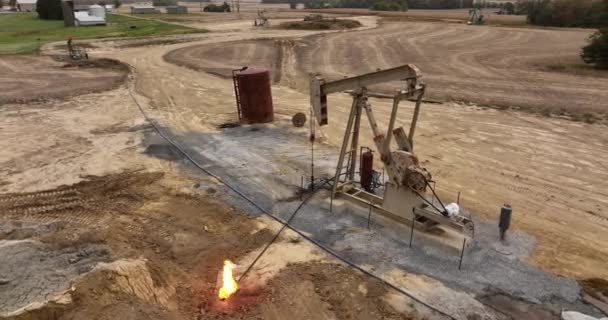 Pumpjack Orta Batı Amerika Petrol Için Yukarı Aşağı Fracking — Stok video